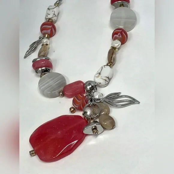 Chico's Chic Gemstone Statement Necklace Silver Tone Pink Adjustable NWOT - Picture 6 of 10